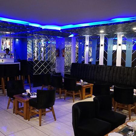 K3 Club Residency Otel Jhānsi Dış mekan fotoğraf